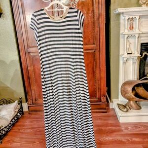 MICHAEL Michael Kors Black and White Casual A-Line Maxi Dress Size Large